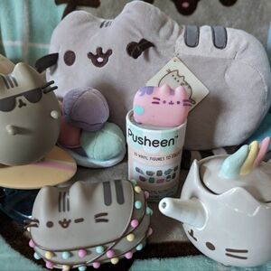 HUGE Pusheen Bundle